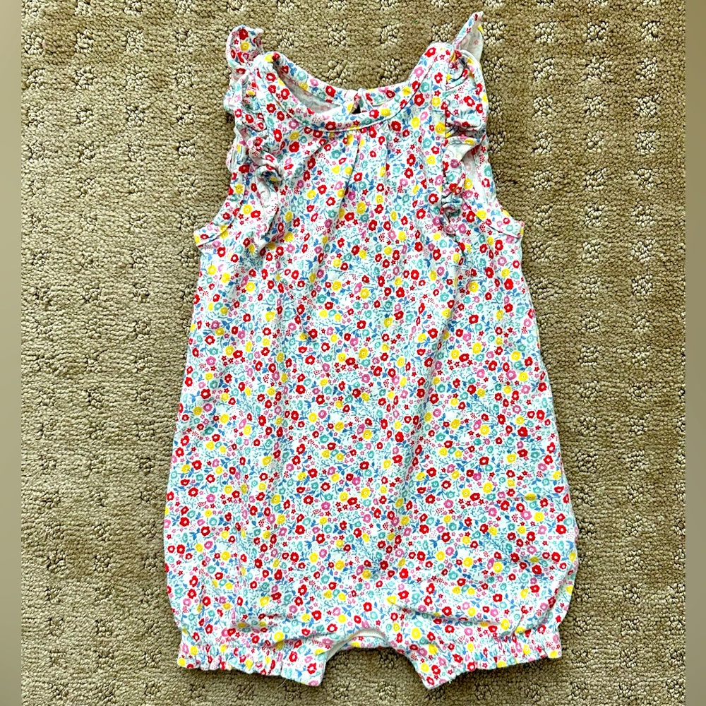 GAP Floral Print One-Piece Romper in White with Red, Yellow & Blue Flowers